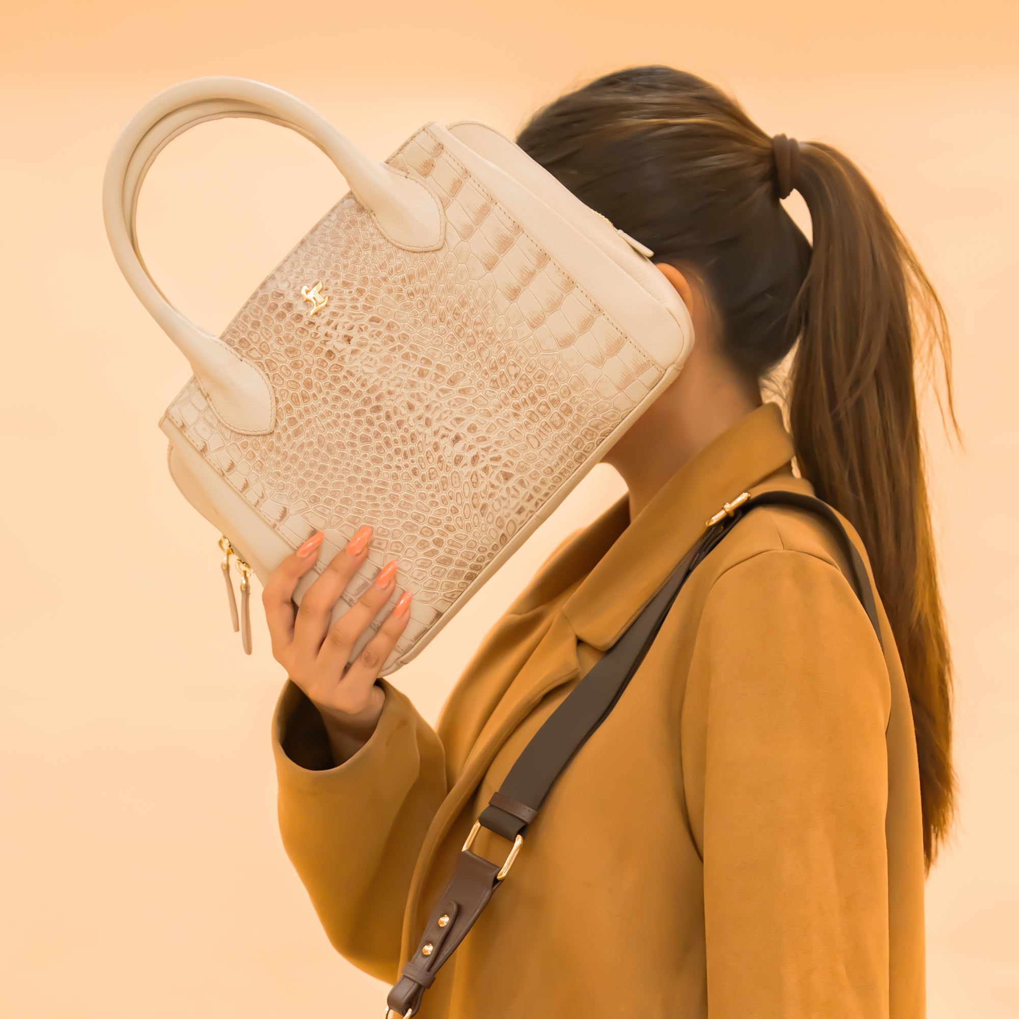 Clara Jr. Beige Leather Handbag for Women | Beige