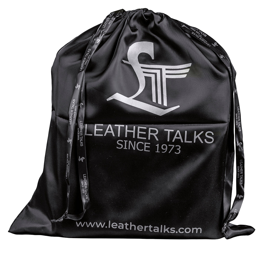 Durable men’s shoulder bag with moisture-repellent exterior for everyday use