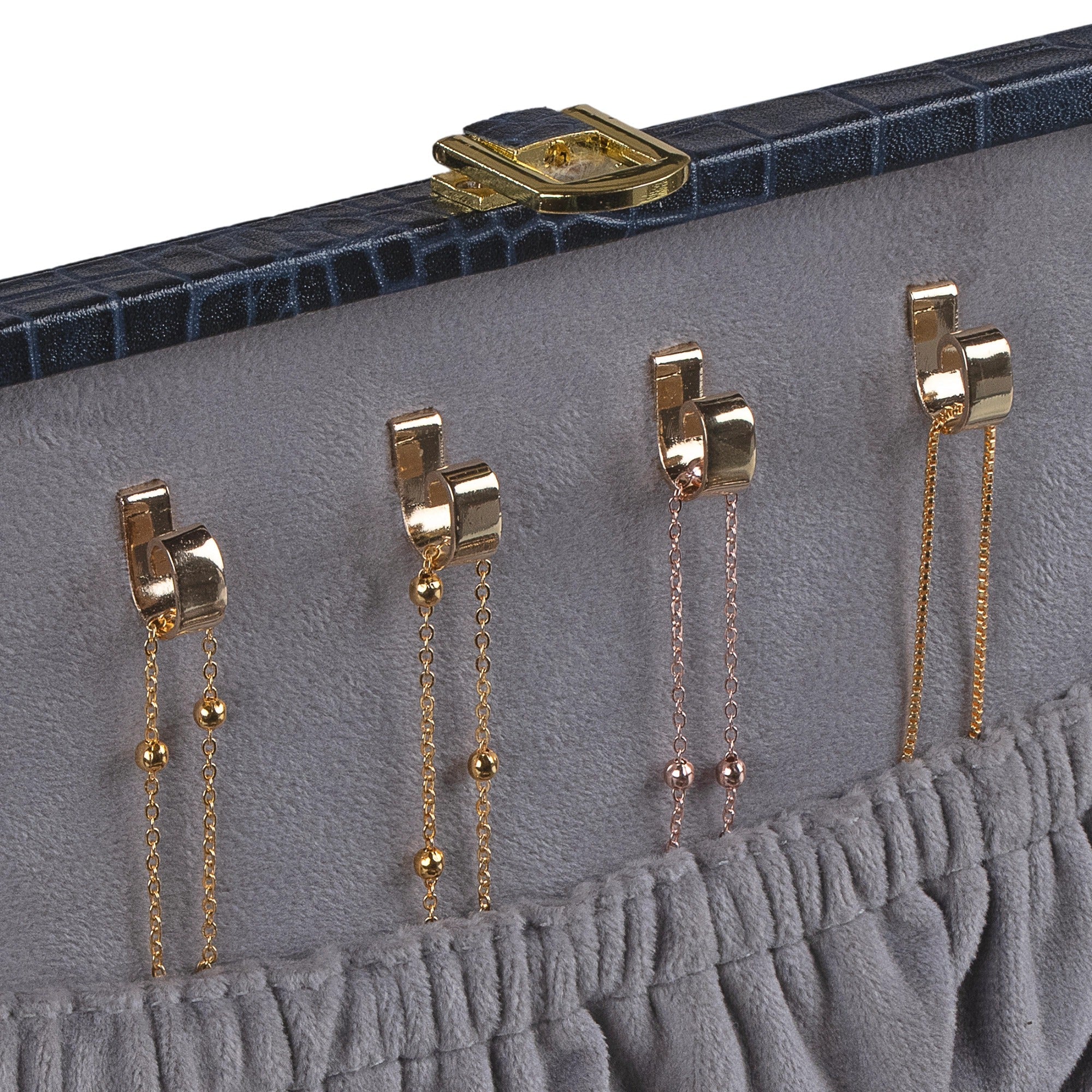 "Leather jewellery box
jewellery box
Jewellery organizer"