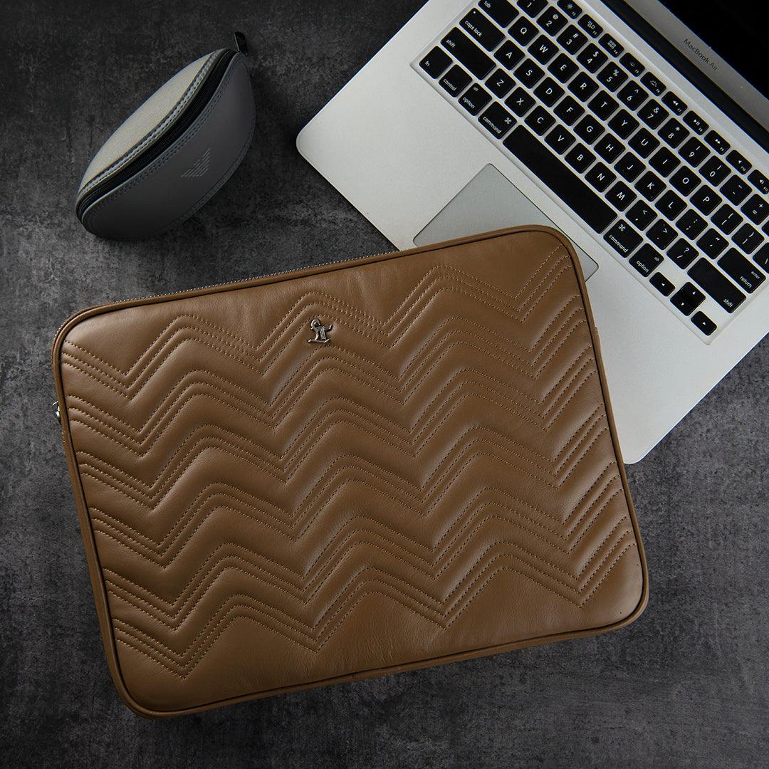 Laptop Sleeve II - Leather Talks