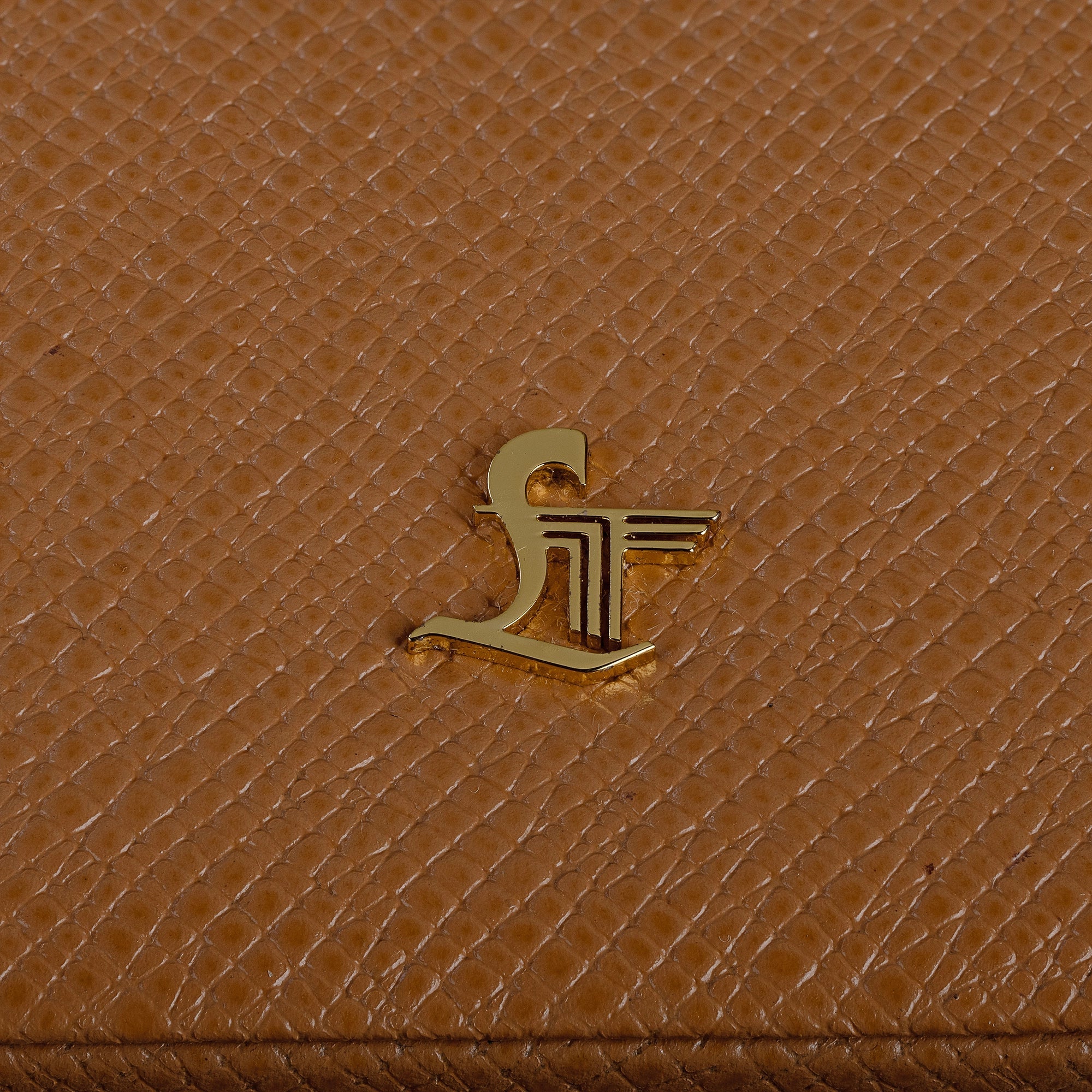 "Leather jewellery box
jewellery box
Jewellery organizer"