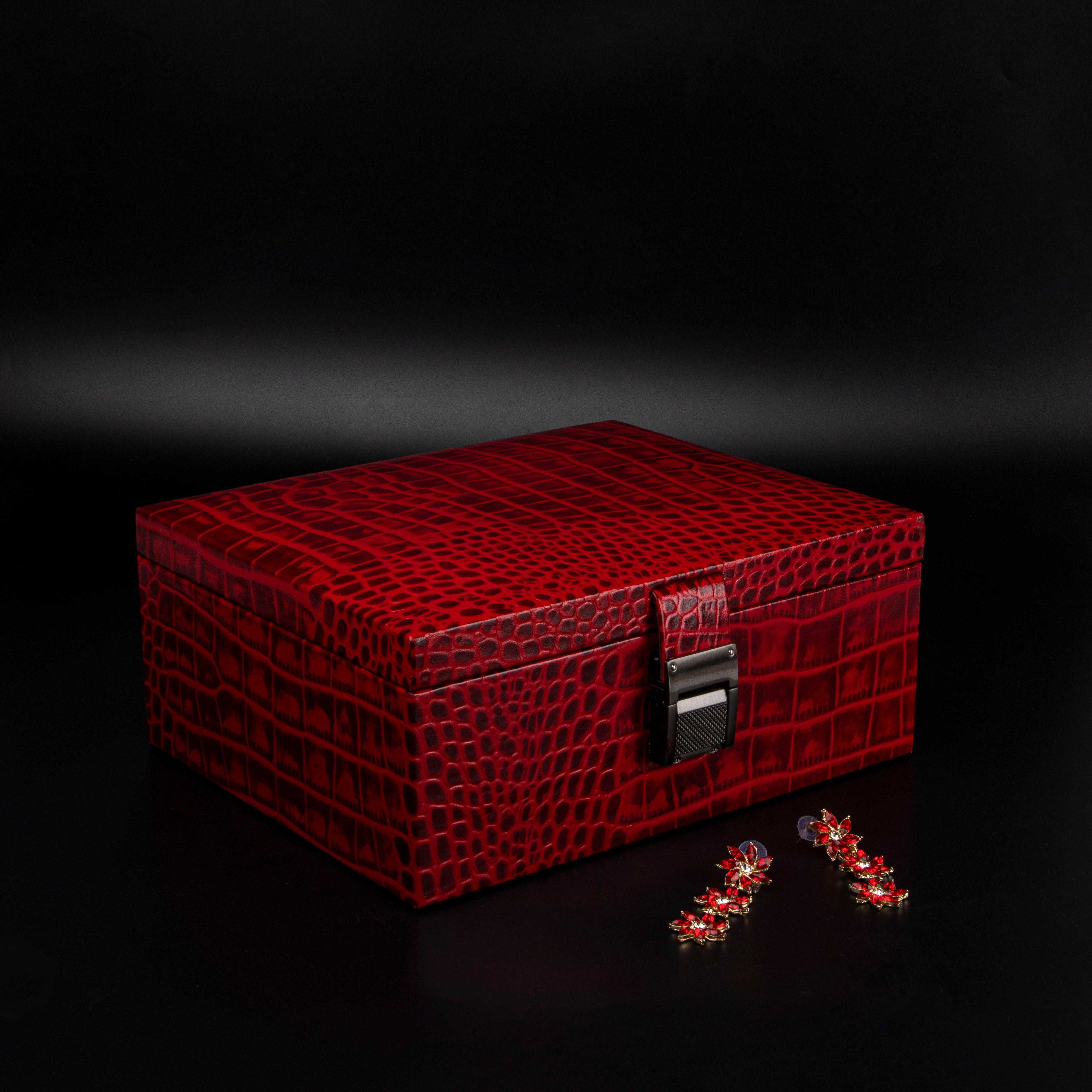 Two digit combination lock