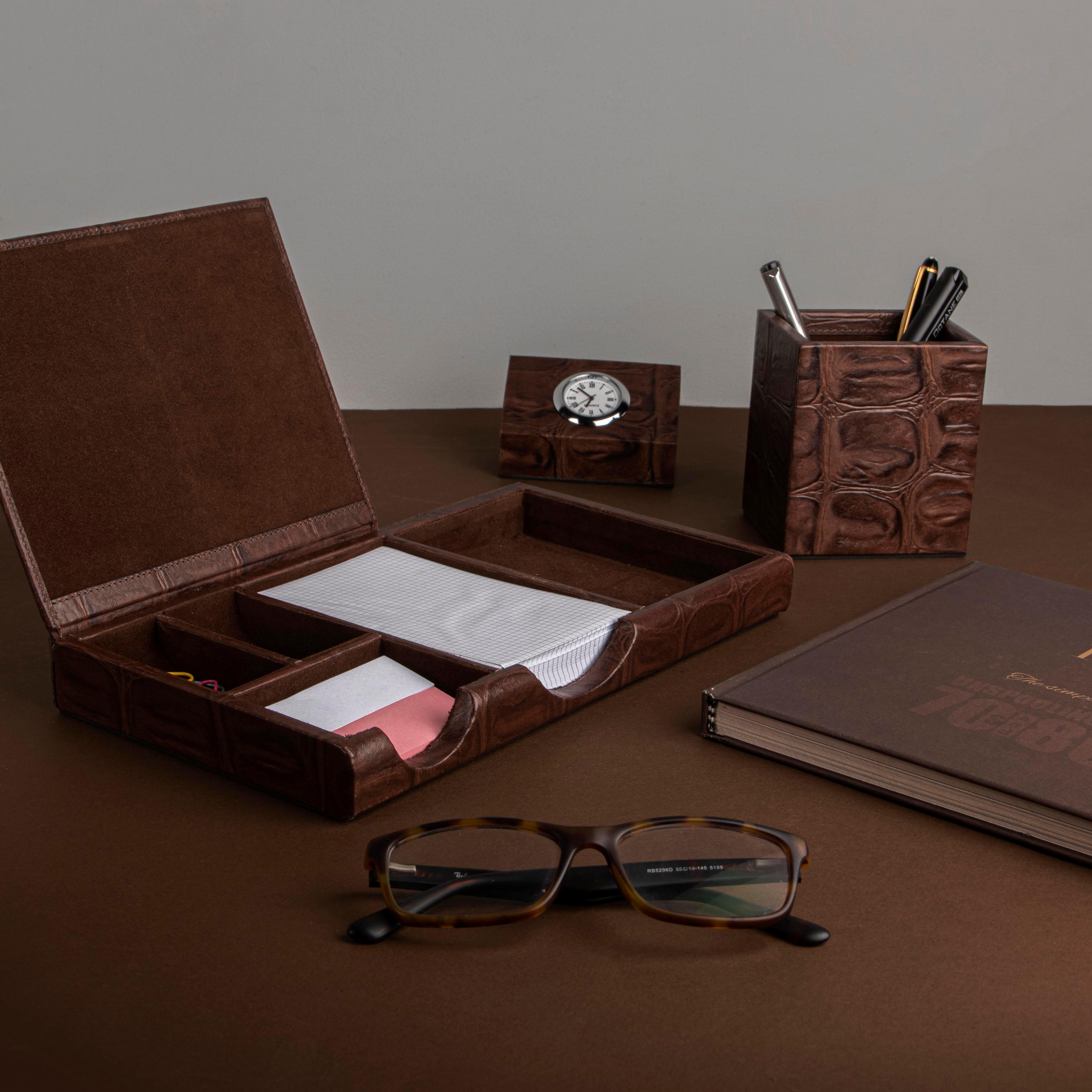 Brown color with croco tail pattern