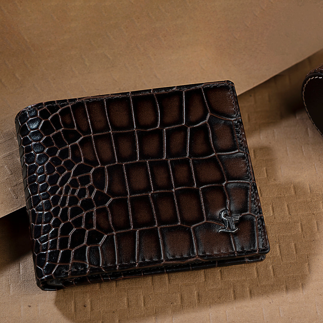 compact leather wallet