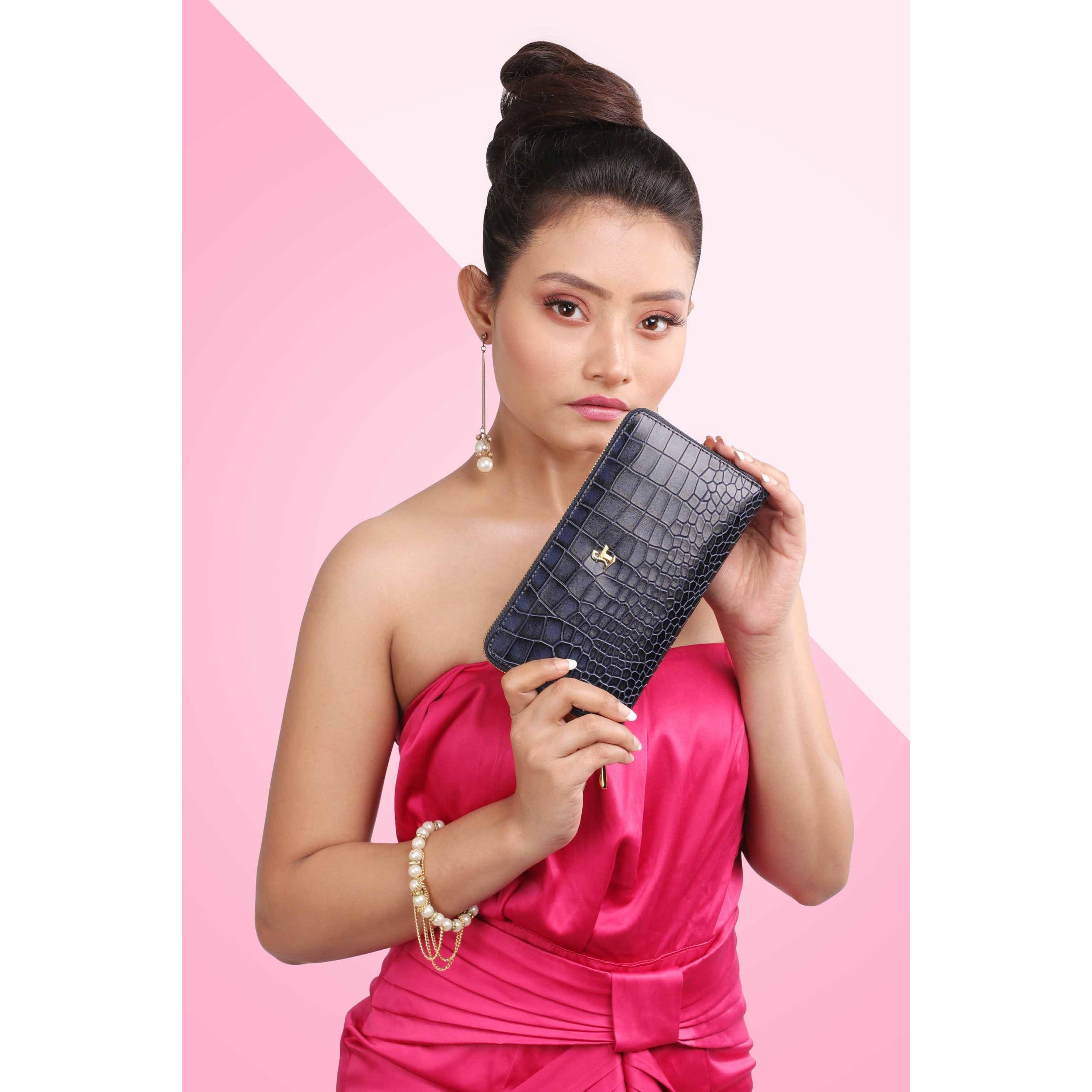 Palm II | Deep Cut Leather Wallet for Women | 100% Genuine Leather | Color: Blue