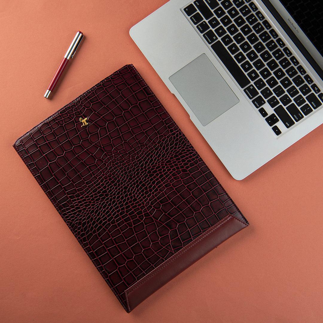 Laptop Sleeve - Leather Talks