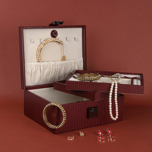 Premium leather jewellery box