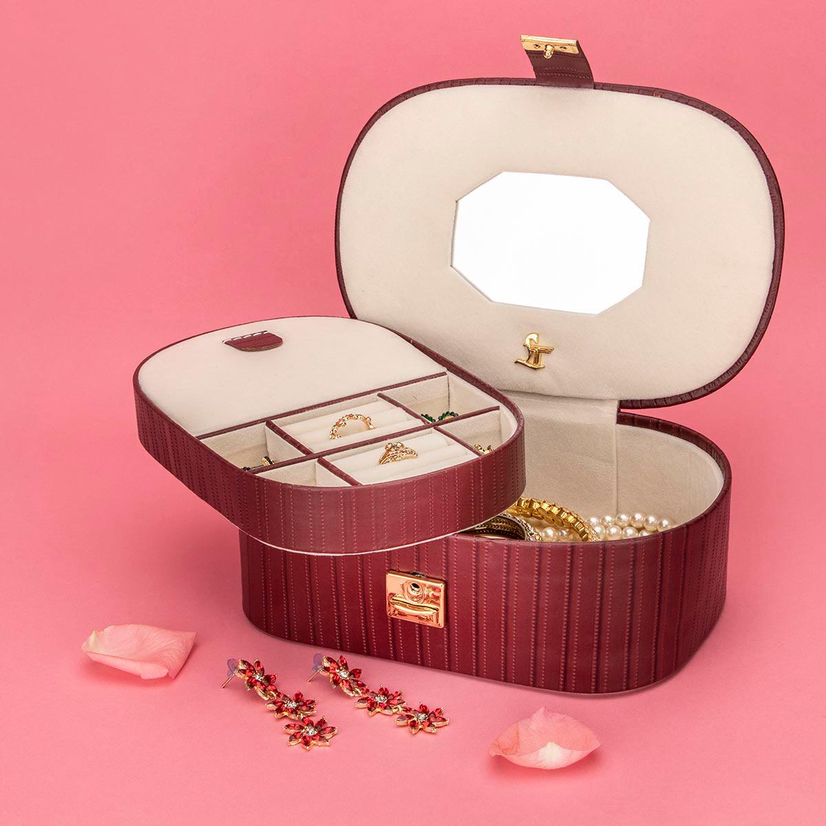 Jewellery Box III - Leather Talks