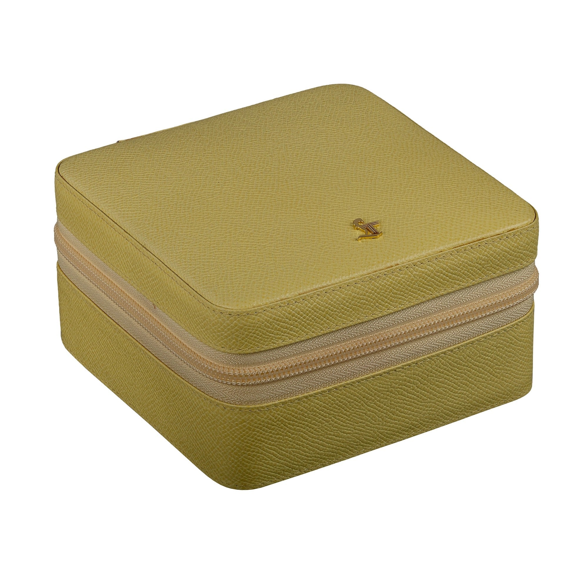 "Jewellery box 
Leather travel jewellery case 
Leather jewellery box 
Travel friendly Jewellery case"