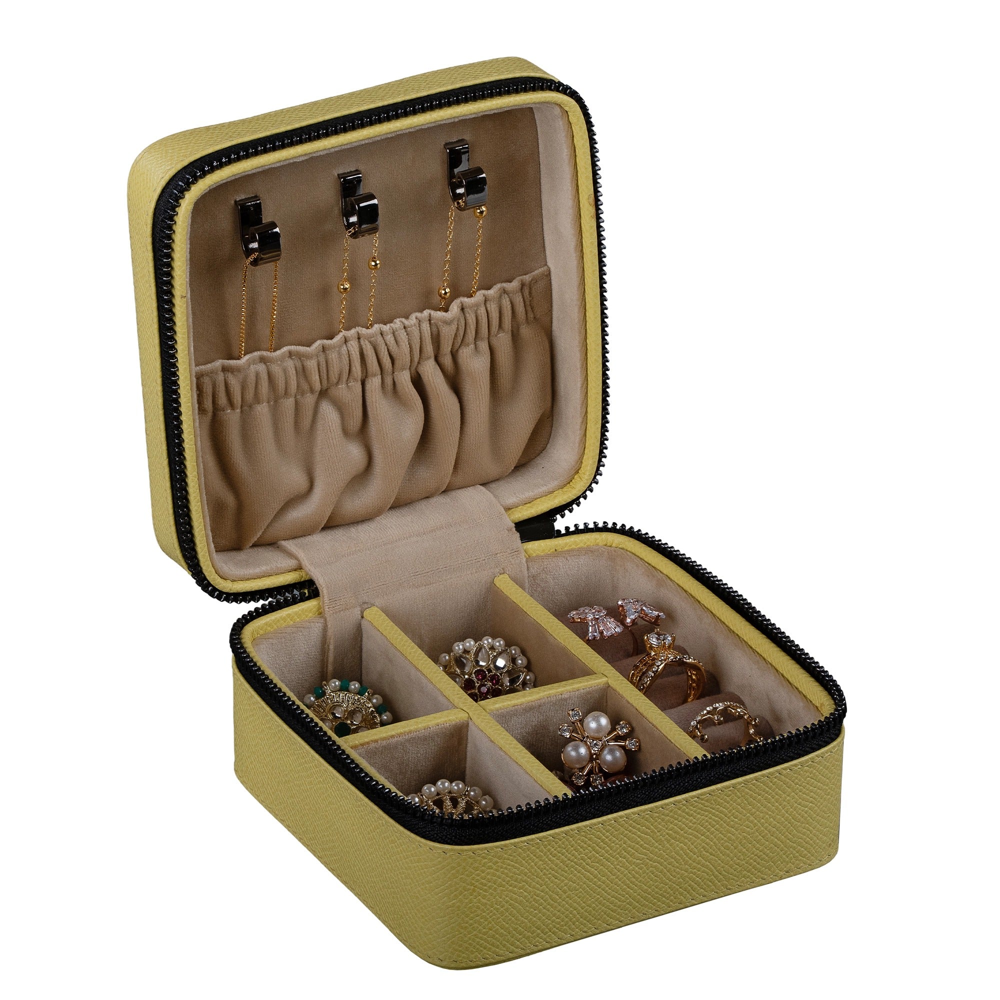 "Jewellery box 
Leather travel jewellery case 
Leather jewellery box 
Travel friendly Jewellery case"